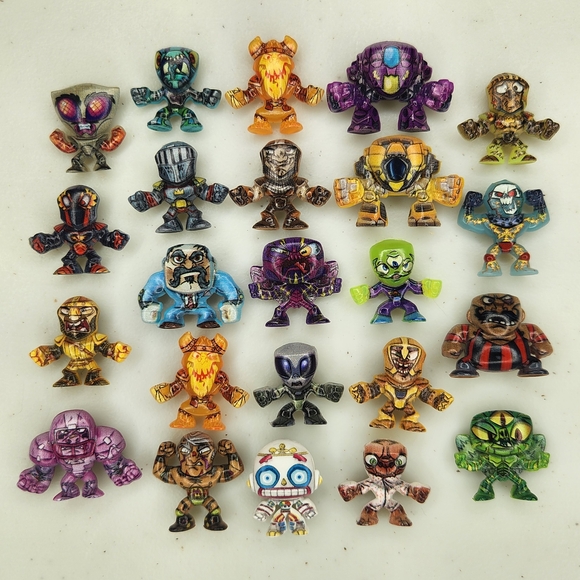 Spin Master Other - Million Warriors Miniature Figure Lot